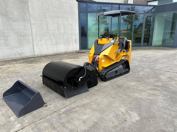 Veiling: Rupsschranklader met borstel Newrick ZW480 Diesel 2, Zakelijke goederen, Machines en Bouw | Kranen en Graafmachines, Ophalen