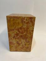 Standaard - Giallo Reale - Marmeren sokkel/pedestal.