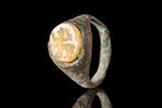 Oud-Romeins Bronzen ring met Centaur diepdruk  (Zonder