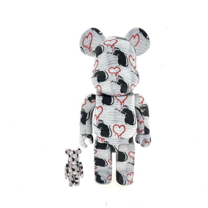 Bearbrick Medicom - BearBrick - Love Rat / Banksy Brandalism, Antiek en Kunst, Kunst | Designobjecten