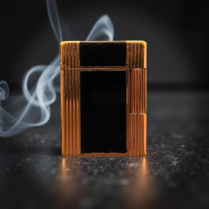 S.T. Dupont - Line d - Zonder minimumprijs - Aansteker -, Collections, Articles de fumeurs, Briquets & Boîtes d'allumettes