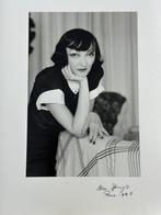 Alice Springs (June Newton - 1923-2021) - Larissa, Paris, Antiek en Kunst