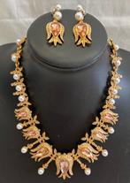 Oscar De La Renta - Gemengde edelstenen - Goudkleurig tin -, Antiek en Kunst