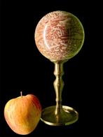 Decoratief ornament - Italië - Antieke bol in diaspro