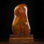 Tijgerjaspis - Vrije vorm op houten basis - Hoogte: 310 mm -, Antiek en Kunst, Curiosa en Brocante