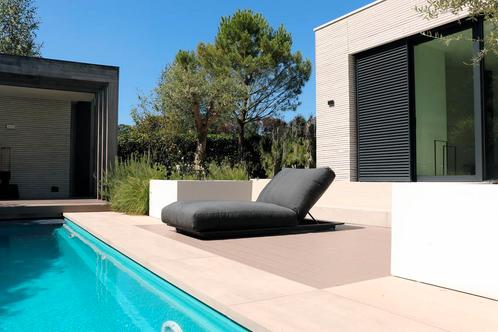 Flow. Loft daybed sooty |   Sunbrella | SALE, Tuin en Terras, Tuinsets en Loungesets
