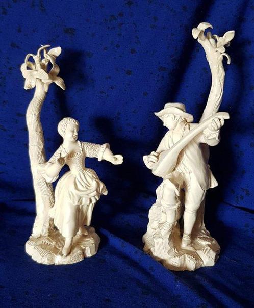 Bassano, Este - Figurine - Scena con ragazzi nella musica, Antiek en Kunst, Antiek | Glaswerk en Kristal