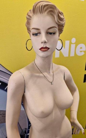 Mannequin - Vintage mannequin - DYM-68 - vrouwelijke