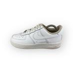 Nike Air Force 1 07 WMNS Triple White - Maat 35.5, Sneakers, Verzenden