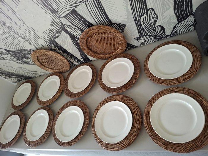 Flamant - Onderbord (12) - Togo - Rattan - Flamant Rattan, Antiek en Kunst, Antiek | Meubels | Tafels