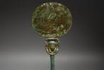 Égypte ancienne Bronze Beau miroir représentant des visages
