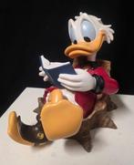Disney - Beeldje - Scrooge McDuck Reading A Book Retired, Nieuw