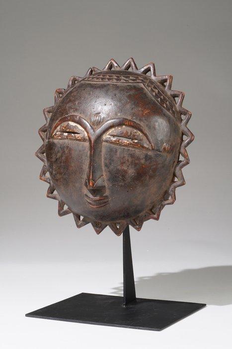 Een houten masker - Baule - Ivoorkust (Zonder Minimumprijs), Antiek en Kunst, Kunst | Niet-Westerse kunst