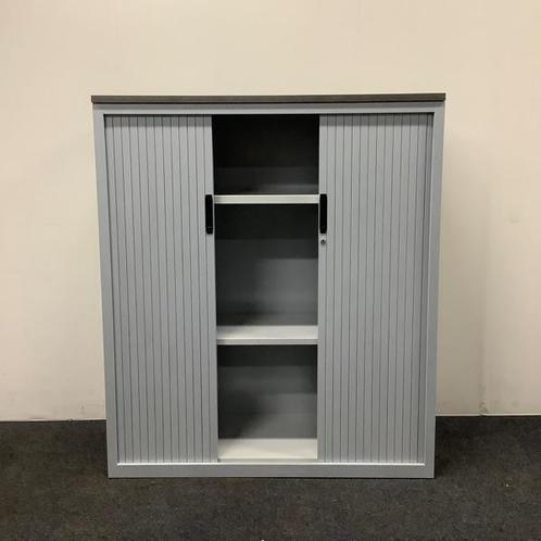 Tweedehands roldeurkast / archiefkast vv 2 legborden,, Huis en Inrichting, Kasten | Roldeurkasten en Archiefkasten, Gebruikt
