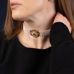 Collier Collier ras du cou à quatre rangs en or 18 carats, Handtassen en Accessoires, Kettingen, Nieuw
