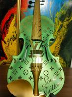 fp pop art - Louis vuitton violon vert avocat snake tailart, Antiek en Kunst