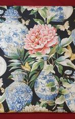 350x280cm! Exclusief textiel met oude vazen en vlinders,