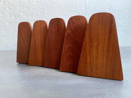 Boekensteunen - Metaal, Teak - Vijf boekensteunen, Antiek en Kunst, Kunst | Designobjecten