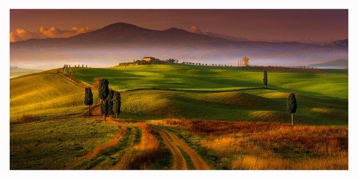 Elena Paraskeva - Val DOrcia At Dawn (German Etching) - XL, Antiek en Kunst, Kunst | Designobjecten