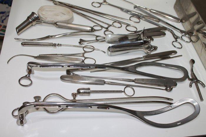 Charrières Collines - Medisch instrument (25) - Roestvrij, Antiquités & Art, Antiquités | Assiettes décoratives & Carrelages