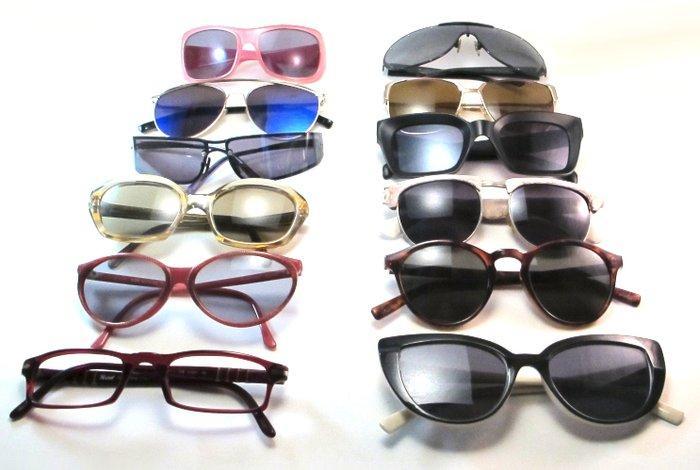 Themacollectie - 12x brillen - Persol; Missoni; Cathrine, Antiek en Kunst, Antiek | Speelgoed