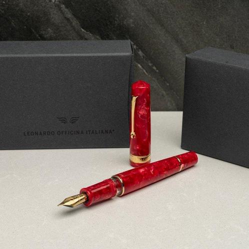Leonardo Officina Italiana - MZG ROSSO PASSIONE Limited, Verzamelen, Pennenverzamelingen