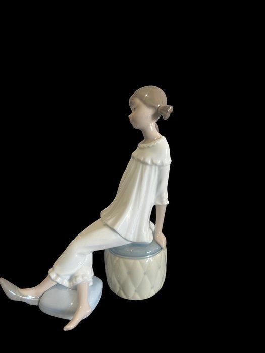 Lladró - Figuur - „Dreaming Girl“ - Porselein, Antiek en Kunst, Antiek | Glaswerk en Kristal