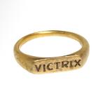 Oud-Romeins Goud Ring met inscriptie Victrix