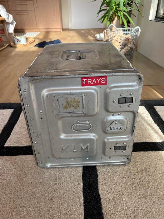 Driessen Plaatwerk - Trolleys van luchtvaartmaatschappijen -, Antiek en Kunst, Antiek | Wandborden en Tegels