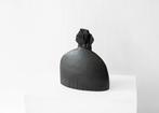 Ros Khavro - sculptuur, Unique Abstract Form - 44 cm - Ash -
