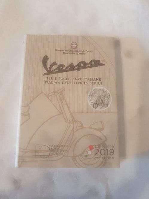 Italië. 5 Euro 2019 Vespa Trittico, Postzegels en Munten, Munten | Europa | Euromunten