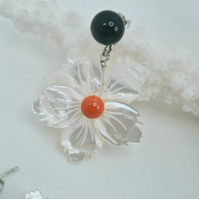 Bloedkoraal - Zilver - Oorbellen - Onyx Koraal Parelmoer, Antiek en Kunst, Curiosa en Brocante