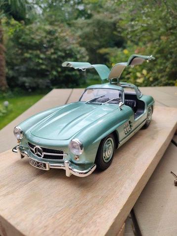 Minichamps - 1:18 - Mercedes-Benz 300  SL Gullwing (W198)