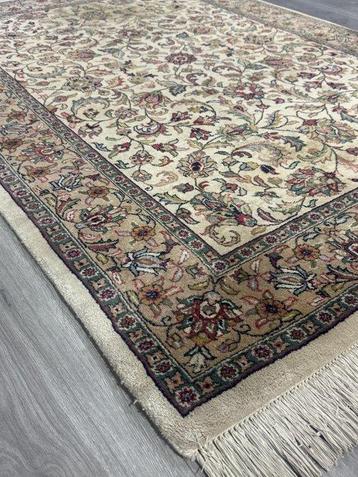 Tapis - 201 cm - 142 cm beschikbaar voor biedingen