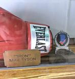 Boxe - Mike Tyson - Gant de boxe, Nieuw