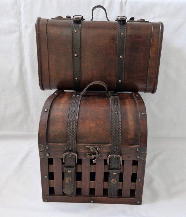 Opbergkoffer (2) - Hout, Messing, Leder - Koffers/, Antiek en Kunst, Curiosa en Brocante