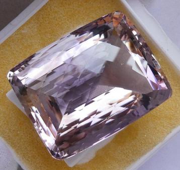 Ametrien  - 126.01 ct - Instituto Gemólogico Español (IGE)