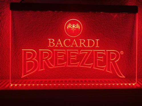 Bacardi breezer neon bord lamp LED cafe verlichting reclame, Maison & Meubles, Lampes | Autre, Envoi