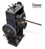 Proiettore mod. Manovella per Pellicola 35mm - Inizio 900, Verzamelen