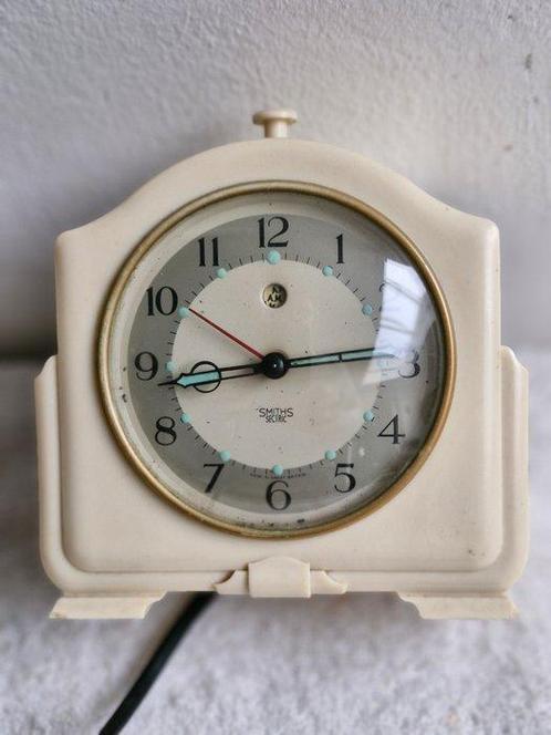Vintage electrische klok - Smiths -  Art Deco bakeliet, glas, Antiek en Kunst, Curiosa en Brocante