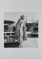 Marilyn Monroe with a 1950 Pontiac - Fine Art Photographie -, Verzamelen, Nieuw