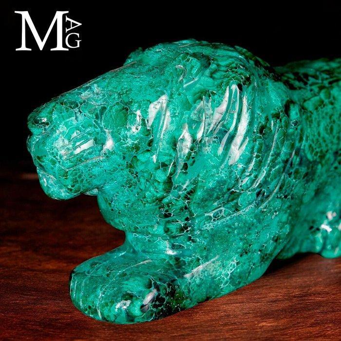 Grote malachieten beeldhouwwerk - Leeuw in Malachiet: De, Verzamelen, Mineralen en Fossielen