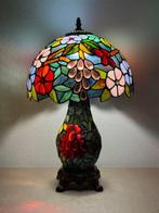 Tiffany tafellamp Studio style Flora Vita met 2