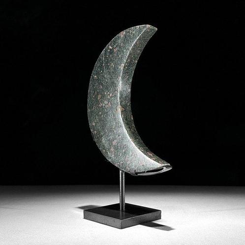 Geen minimumprijs - Prachtige Ruby Zoisite Halve maanvormig, Antiek en Kunst, Kunst | Designobjecten