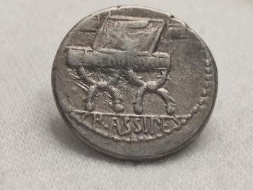 Romeinse Republiek. P. Furius Crassipes, 84 v.Chr.. Denarius