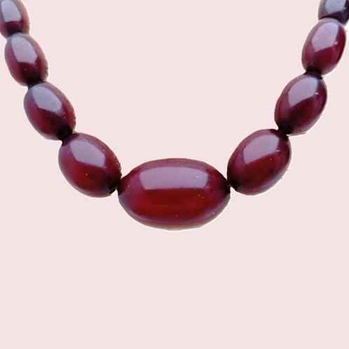 Collier Collier de perles marbrées en ambre cerise, bakélite, Handtassen en Accessoires, Kettingen