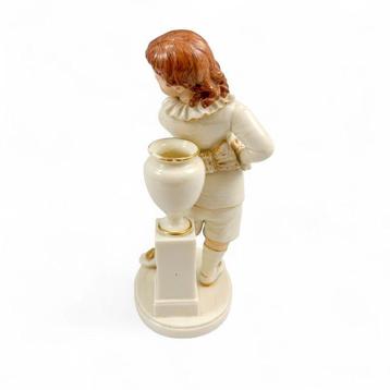 Royal Worcester - Beeldje - Victorian figurine of a boy with