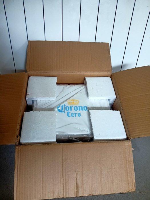 Koelkast - Metaal - Corona beer koelkast, Antiek en Kunst, Antiek | Wandborden en Tegels