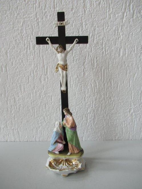 Wijwatervat - Early 20th century - Antiek kruis wijwatervat, Antiek en Kunst, Kunst | Niet-Westerse kunst