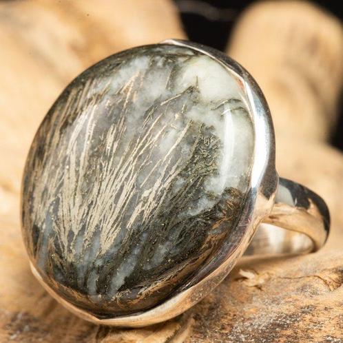 Minéral extrêmement rare - Pyrite Plume Dorée - Bijou en, Verzamelen, Mineralen en Fossielen